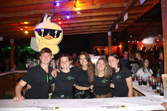 Kleinfeldturnier und 0-8-15 Fest